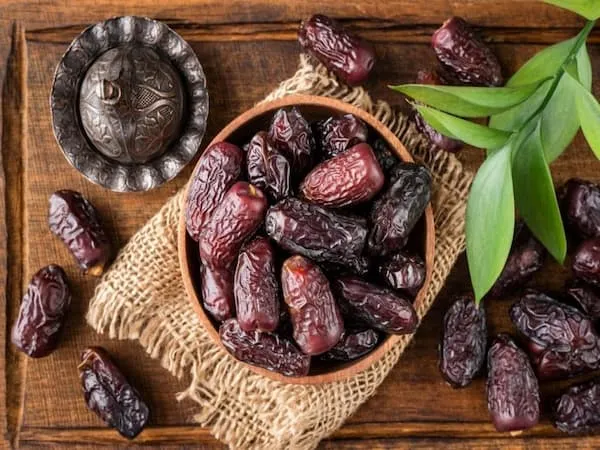 خرید خرما پیارم صادراتی + قیمت عالی با کیفیت تضمینی